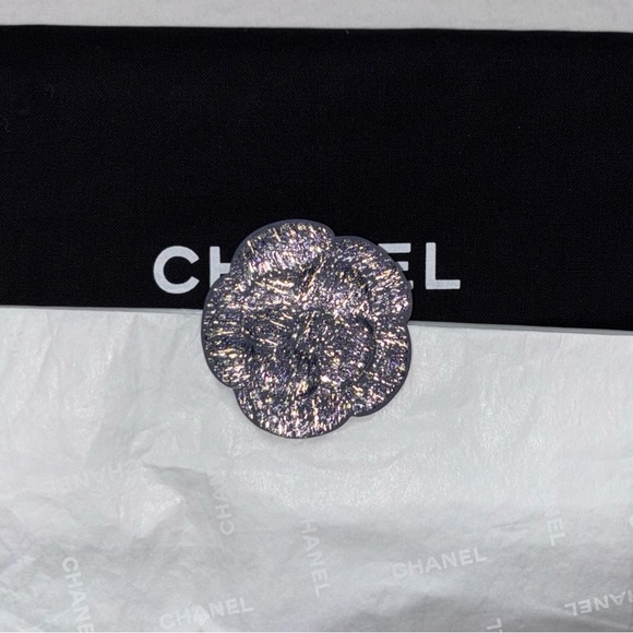 Chanel Bundle Gift Bag Holiday Ribbon Camila Flower and Tissue paper - Picture 4 of 6